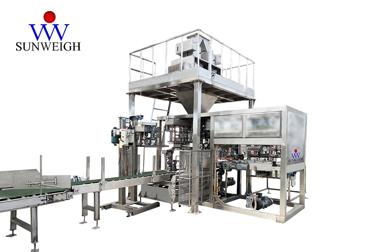 尿素全自動(dòng)包裝機